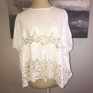 Forever 21 floral print white blouse, Size M, EUC